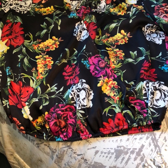 Blouse - Picture 4 of 4